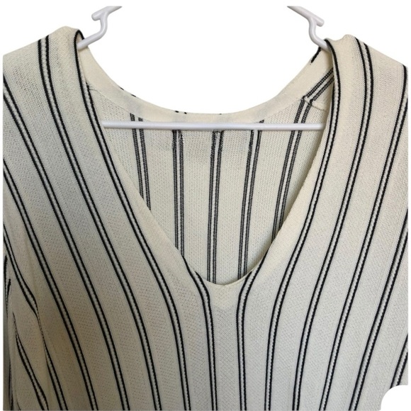 Theory luxe knit stripe v sweater- missing size tag please see measurements - Picture 8 of 9